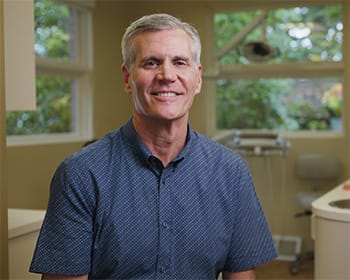 Dr. Elias III Dentist Grand Rapids MI